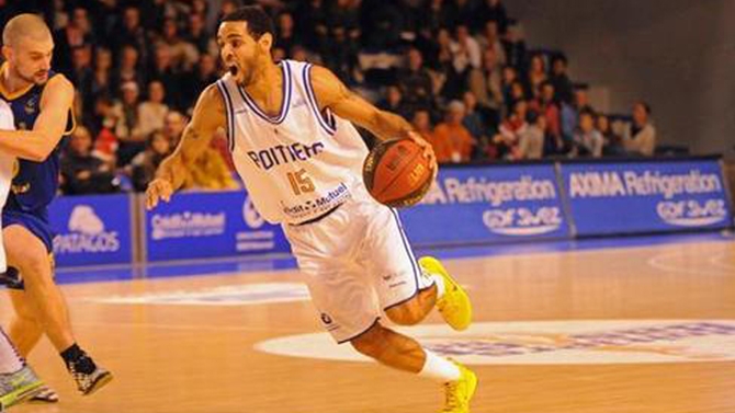 Poitiers 80 - 75 ALM Evreux Basket