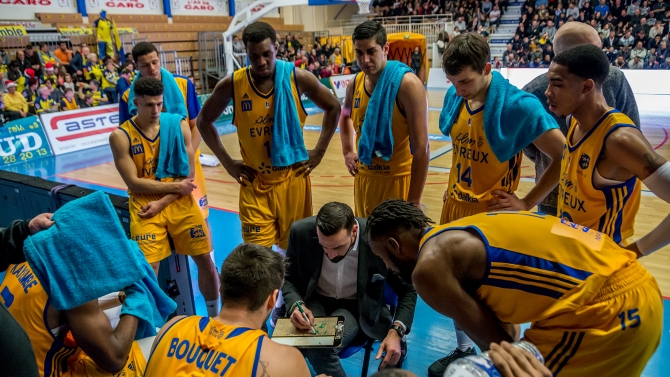 J12 : Orleans 104 - 81 ALM Evreux