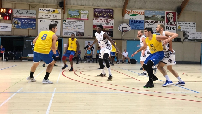 Amical 1 : Besanon 65 - 77 ALM Evreux