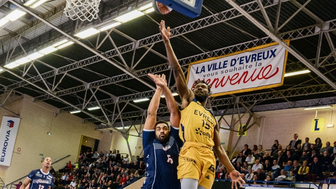 PRO B J6 : Poitiers / Evreux