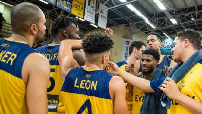 J7 : ALM Evreux 86 - 76 Caen