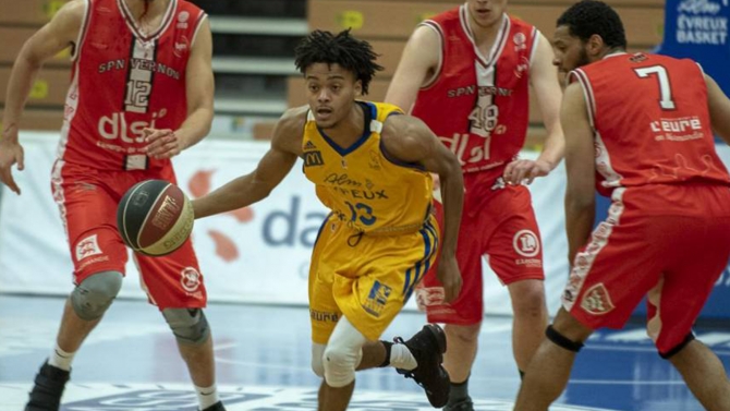 Evreux s’impose devant Vernon