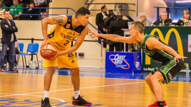 PRO B J1 : EVREUX 76 - 104 BLOIS