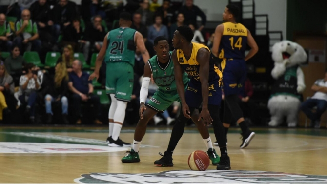 PRO B J8 : NANTES / EVREUX