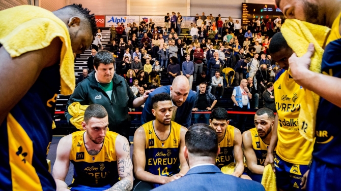 PRO B J19 : FOS - EVREUX