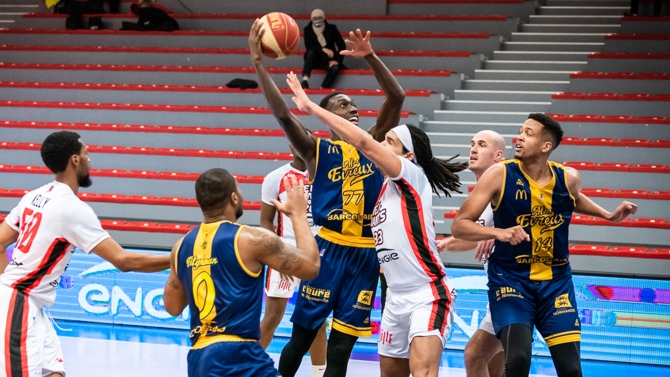 PRO B J13 : LILLE 73 - 82 EVREUX